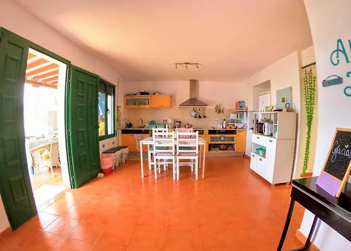 Alma Libre Lanzarote Bed & Breakfast Guatiza